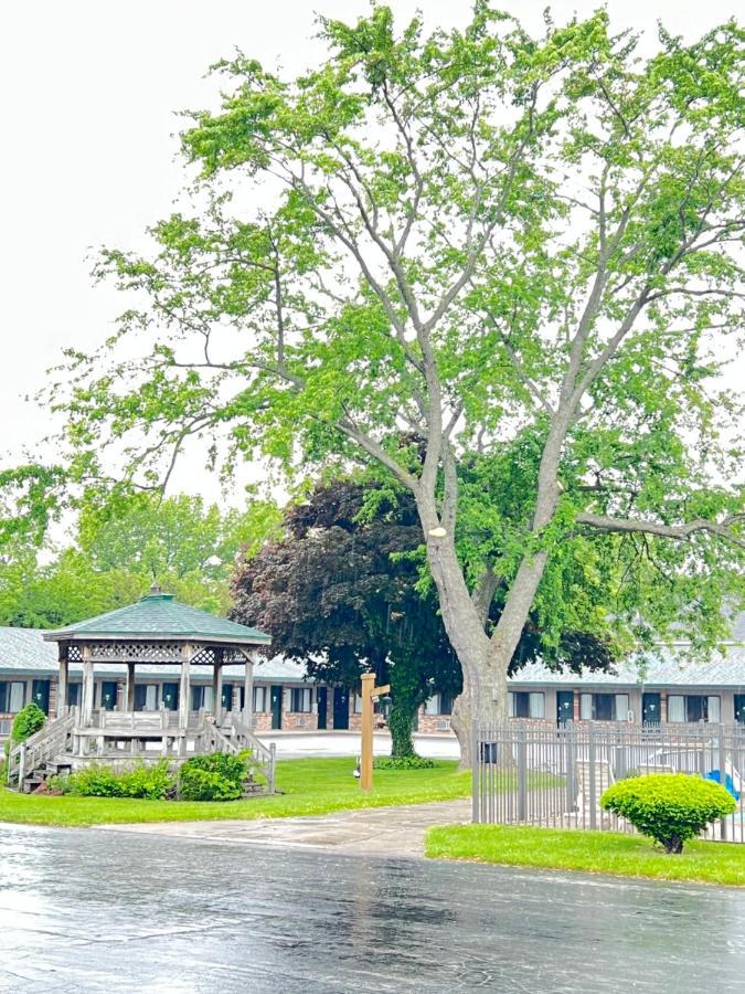 Viking Arms Inn - Ludington Zewnętrze zdjęcie