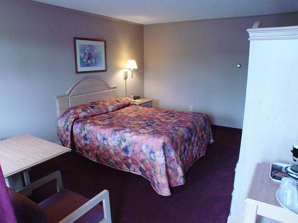 Viking Arms Inn - Ludington Zewnętrze zdjęcie