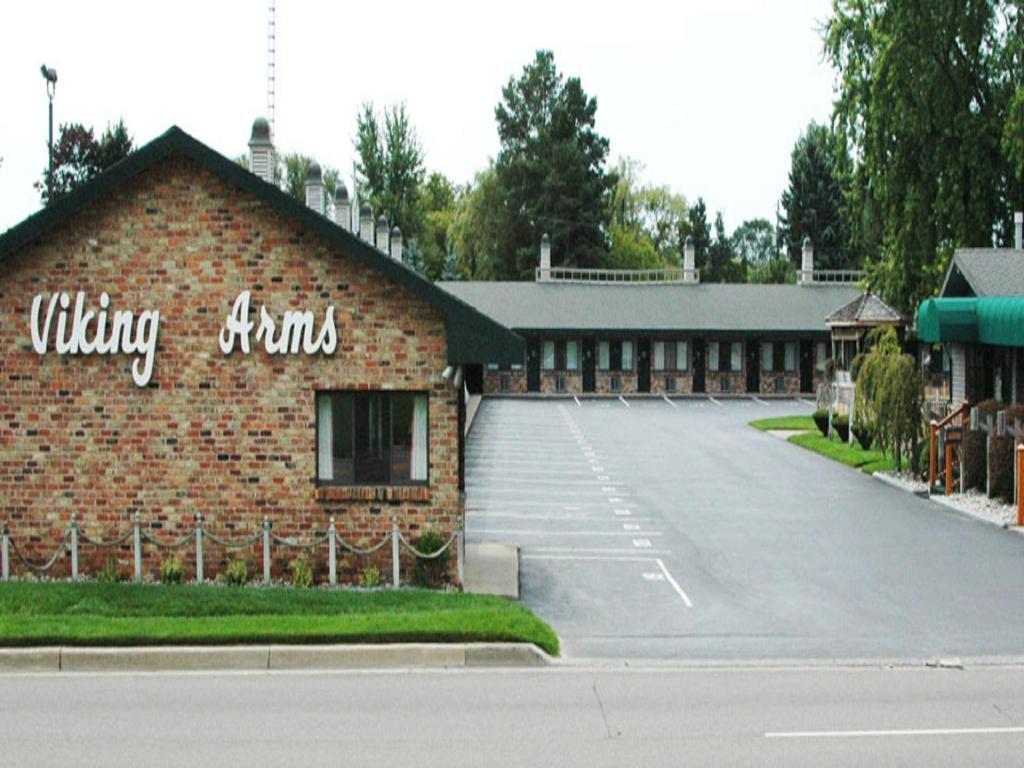Viking Arms Inn - Ludington Zewnętrze zdjęcie